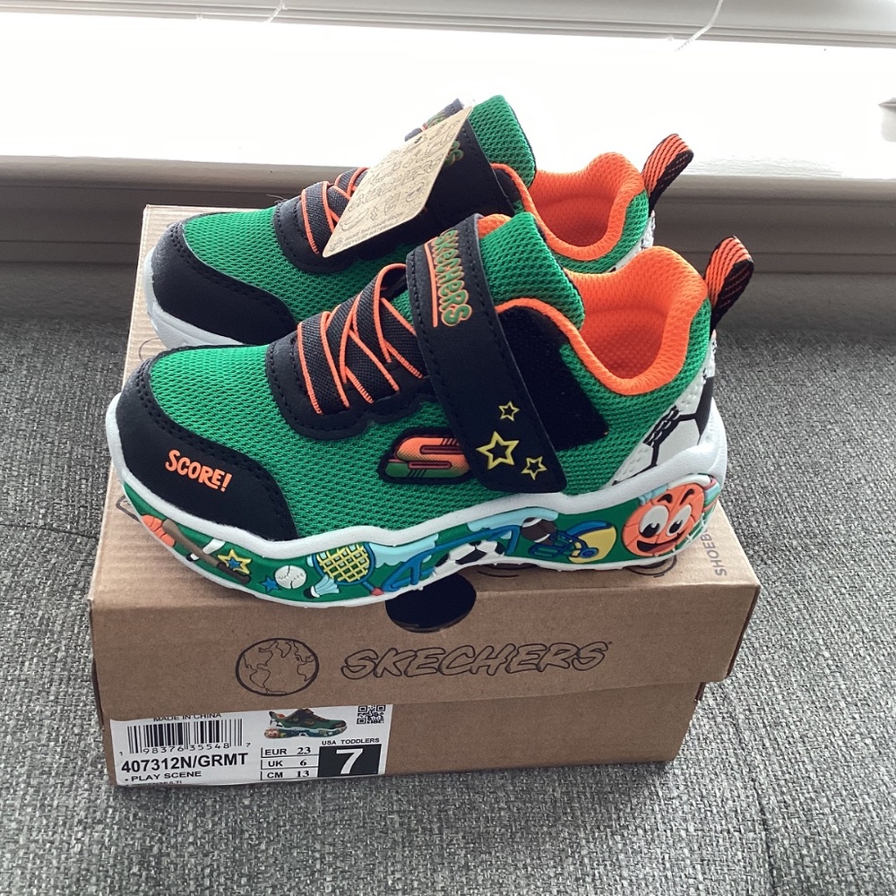 SKECHERS Kids' Play Scene Sneaker (Walker & Toddler), size 7 - Picture 5 of 12